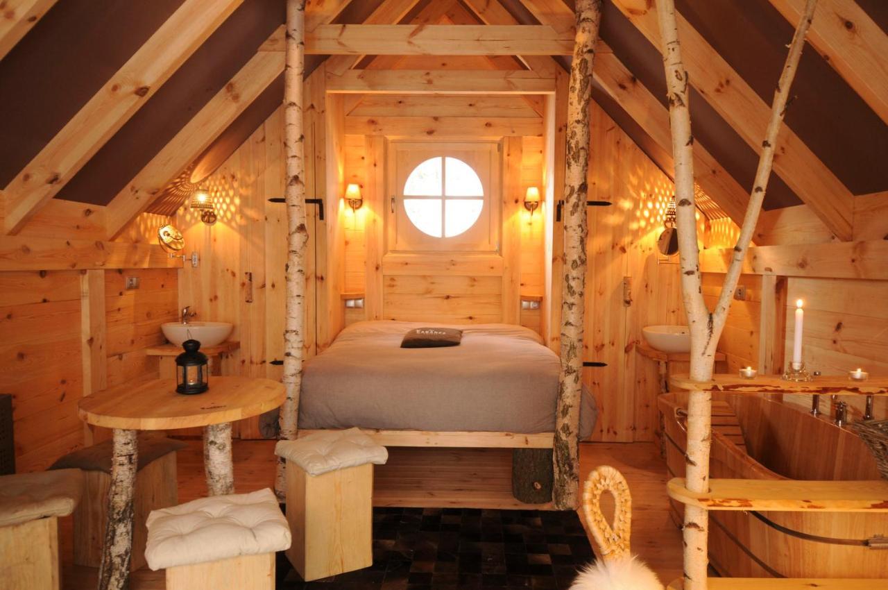 Cabane Lodge Domaine Du Lac Chambon Murol Esterno foto